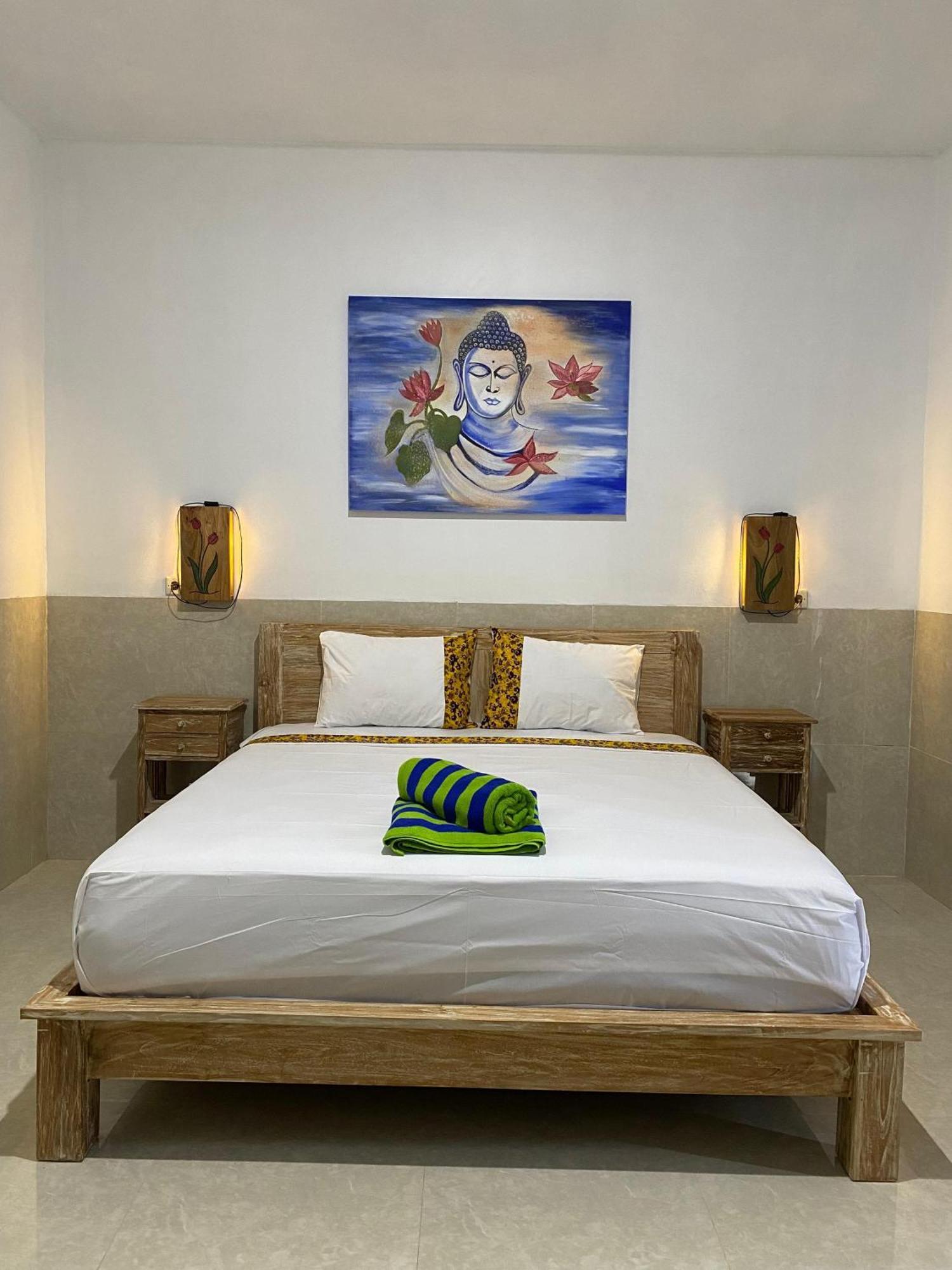 Coconut Beach Bungalows & Warung 2 Амед Экстерьер фото